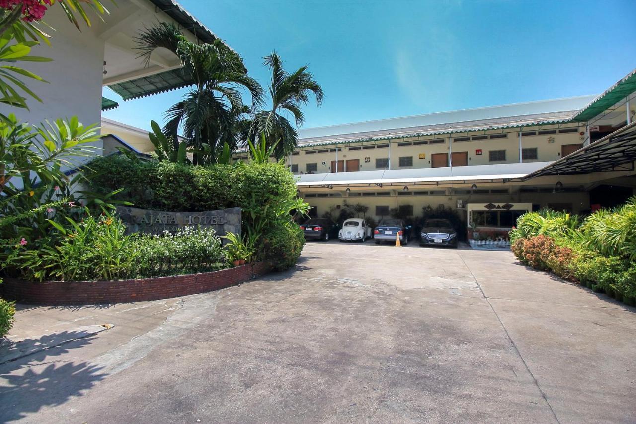 Rajata Hotel Bangkok Exterior photo