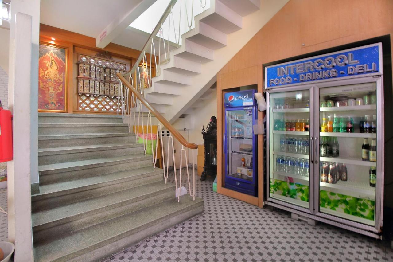 Rajata Hotel Bangkok Exterior photo